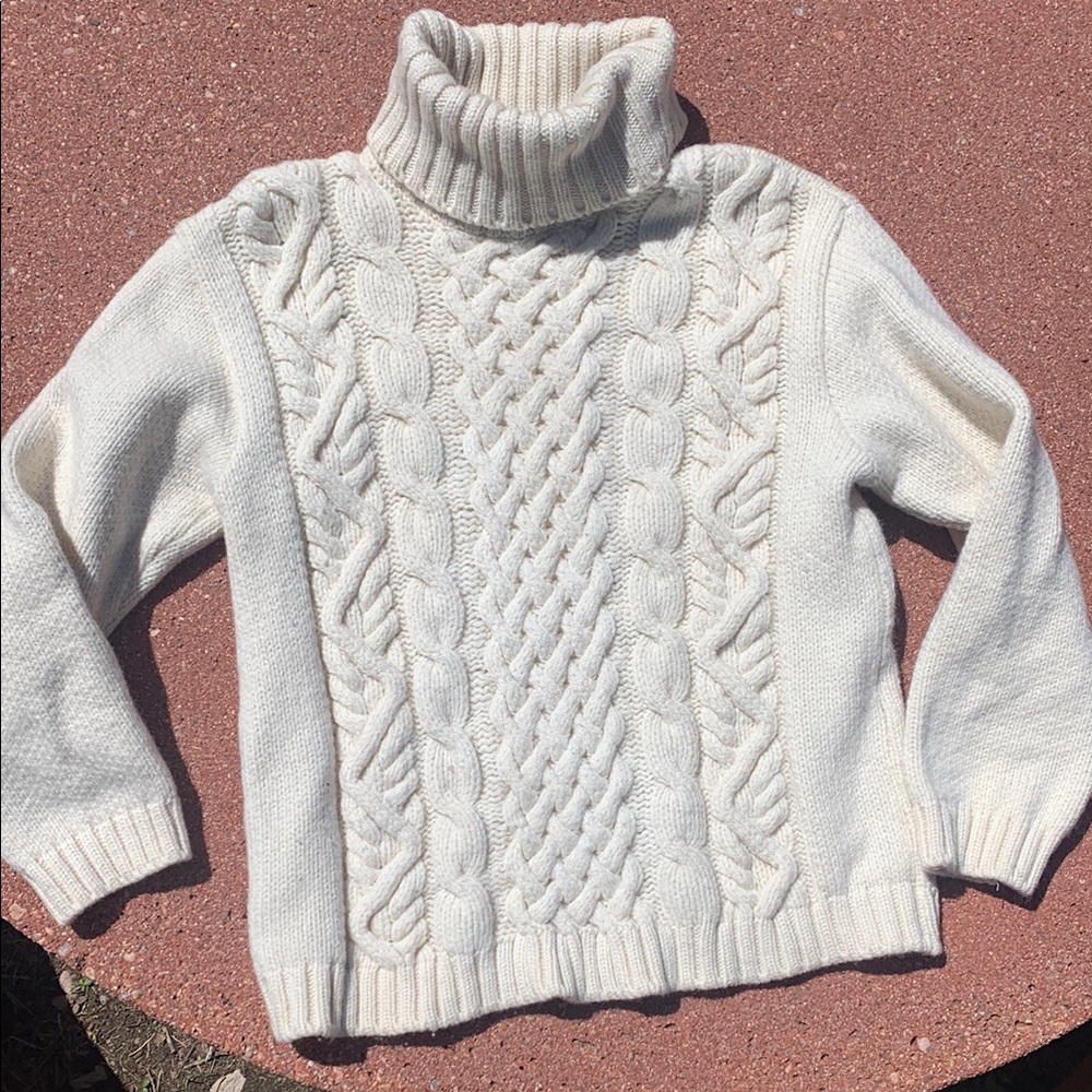 Women's Vintage Cream Cable Knit Wool Turtleneck Sweater